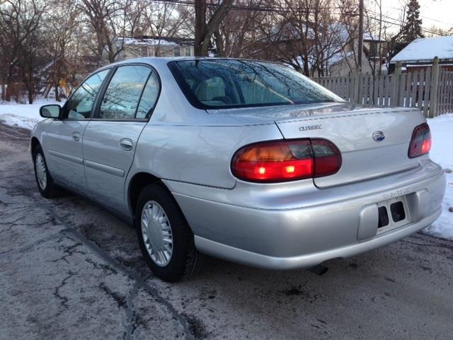 2005 Chevrolet Classic Touring 4WD