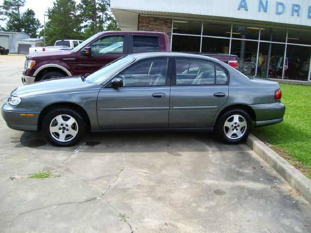 2005 Chevrolet Classic Touring 4WD