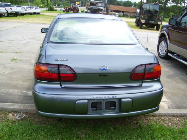 2005 Chevrolet Classic Touring 4WD