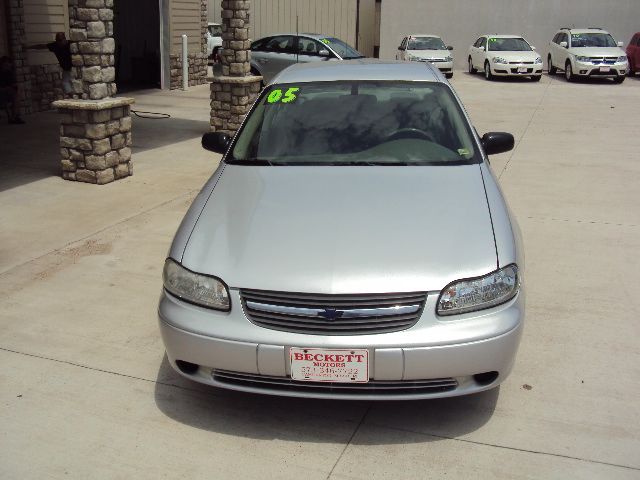 2005 Chevrolet Classic Unknown