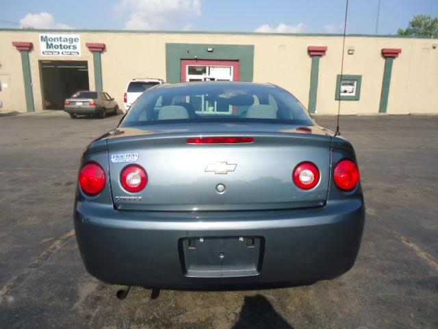 2005 Chevrolet Cobalt 24 Box