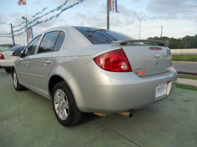 2005 Chevrolet Cobalt 3.2 Sedan 4dr