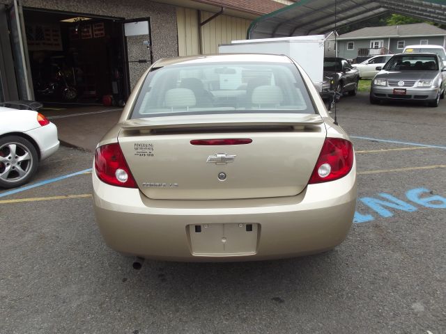 2005 Chevrolet Cobalt 3.2 Sedan 4dr