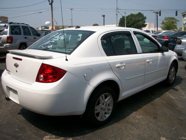 2005 Chevrolet Cobalt 3.2 Sedan 4dr