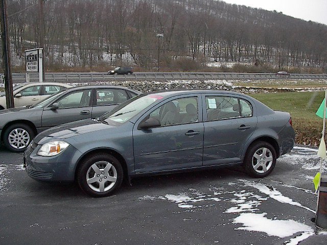 2005 Chevrolet Cobalt Base