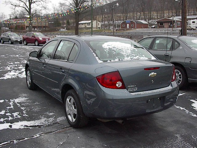 2005 Chevrolet Cobalt Base