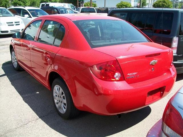 2009 Chevrolet Cobalt 4dr Sdn I4 CVT 2.5