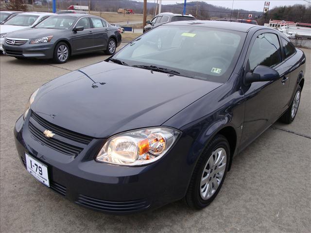 2009 Chevrolet Cobalt 4dr Sdn I4 CVT 2.5