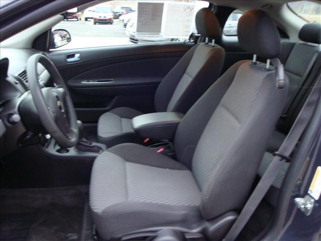 2009 Chevrolet Cobalt 4dr Sdn I4 CVT 2.5