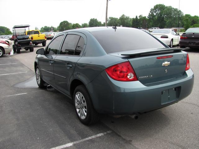 2009 Chevrolet Cobalt 3.2 Sedan 4dr