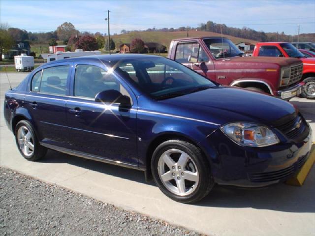 2009 Chevrolet Cobalt 4dr Sdn I4 CVT 2.5