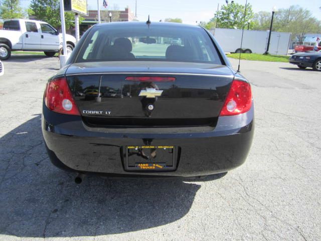 2009 Chevrolet Cobalt 4dr Sdn I4 CVT 2.5 Sedan