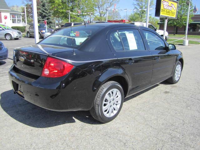 2009 Chevrolet Cobalt 4dr Sdn I4 CVT 2.5 Sedan