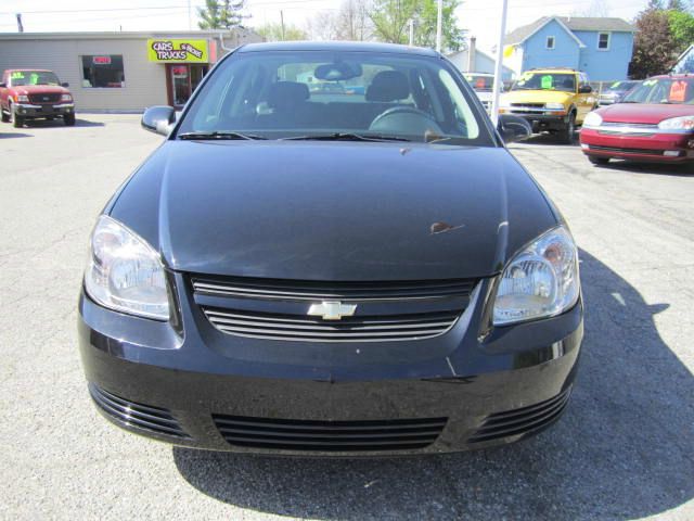 2009 Chevrolet Cobalt 4dr Sdn I4 CVT 2.5 Sedan