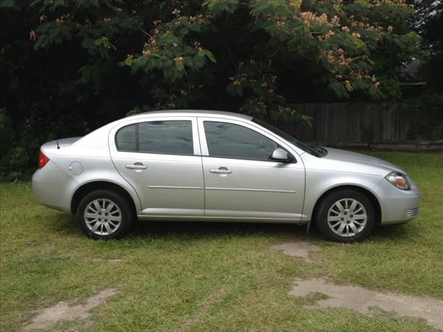 2010 Chevrolet Cobalt 4dr Sdn I4 CVT 2.5