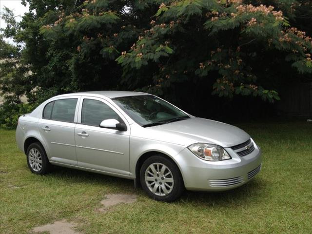 2010 Chevrolet Cobalt 4dr Sdn I4 CVT 2.5