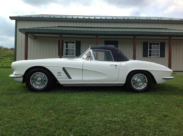 1962 Chevrolet Corvette 4matic 4dr 5.0L