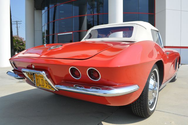 1962 Chevrolet Corvette Sle1- 4x4