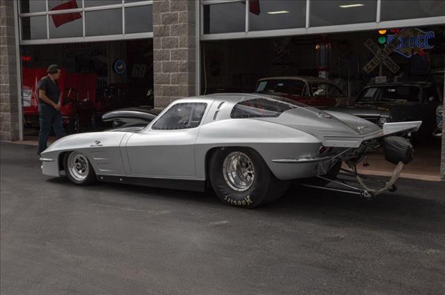 1963 Chevrolet Corvette SE 4 Dr