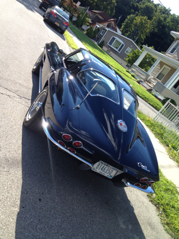 1963 Chevrolet Corvette Loaded, Clean AS NEW, SAVE Thousand