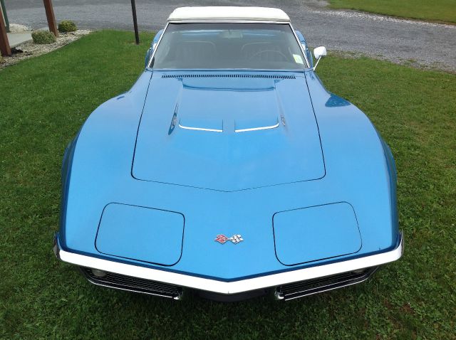 1968 Chevrolet Corvette 4dr Sdn Sport V6