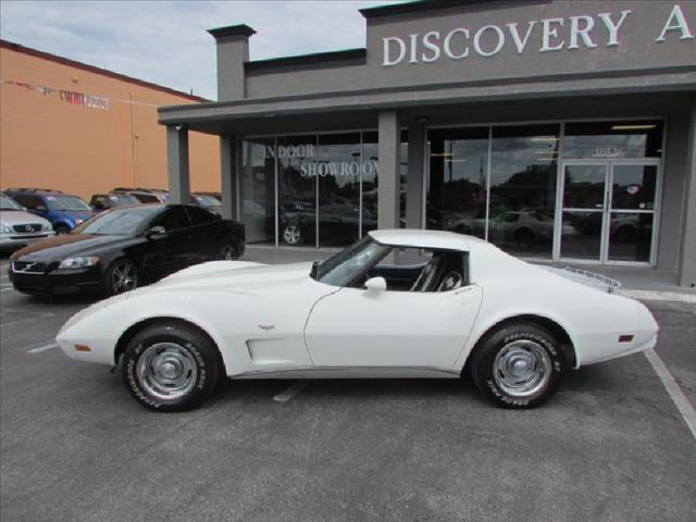 1977 Chevrolet Corvette 2WD Premium Special Edition