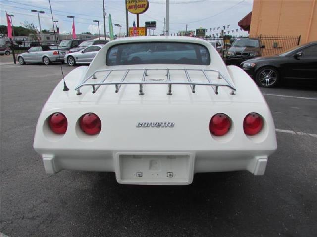 1977 Chevrolet Corvette 2WD Premium Special Edition