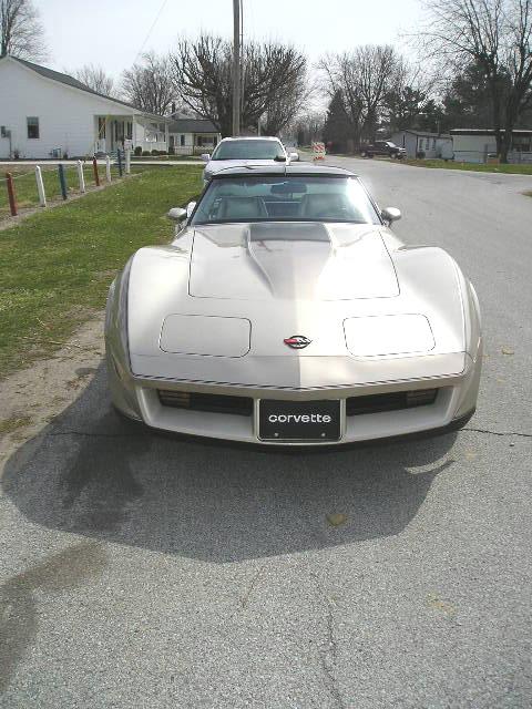 1982 Chevrolet Corvette 2dr Cpe AT Leather Hatchback