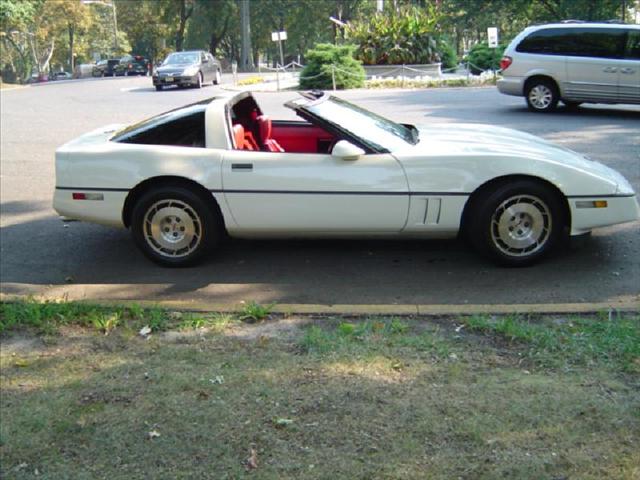 1986 Chevrolet Corvette Eddie Bauer 6.0L