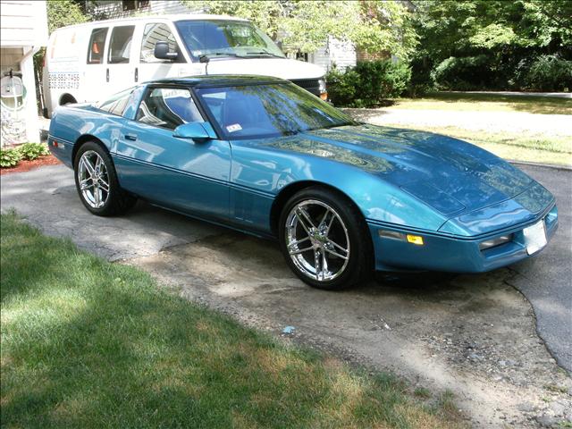 1987 Chevrolet Corvette G3500 Extended Passenger LS