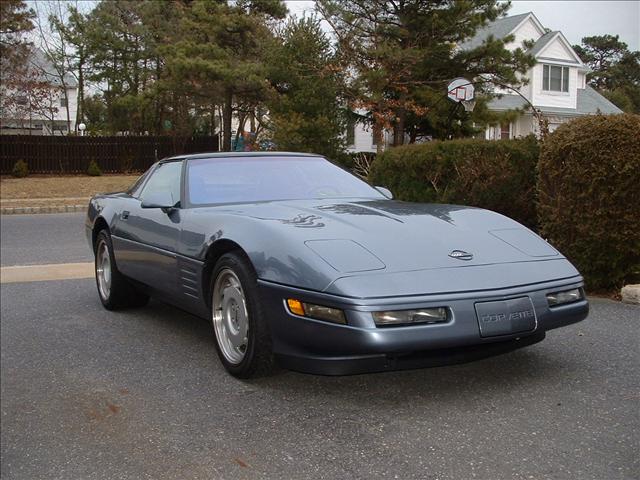 1991 Chevrolet Corvette 2WD Crew Cab LTZ