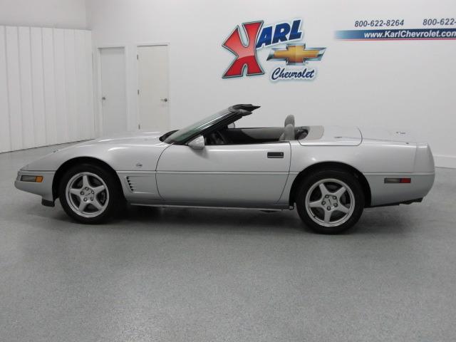 1996 Chevrolet Corvette 7-pass Ltd AWD