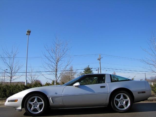 1996 Chevrolet Corvette 7-pass Ltd AWD