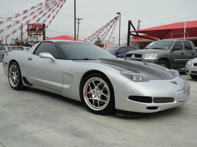 2001 Chevrolet Corvette R/T Sport Utility 4D