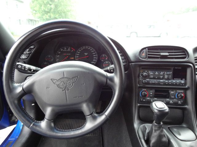 2002 Chevrolet Corvette R/T Sport Utility 4D