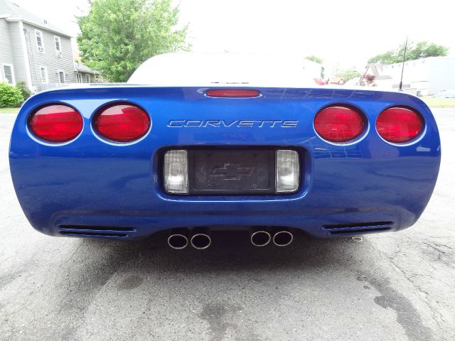 2002 Chevrolet Corvette R/T Sport Utility 4D