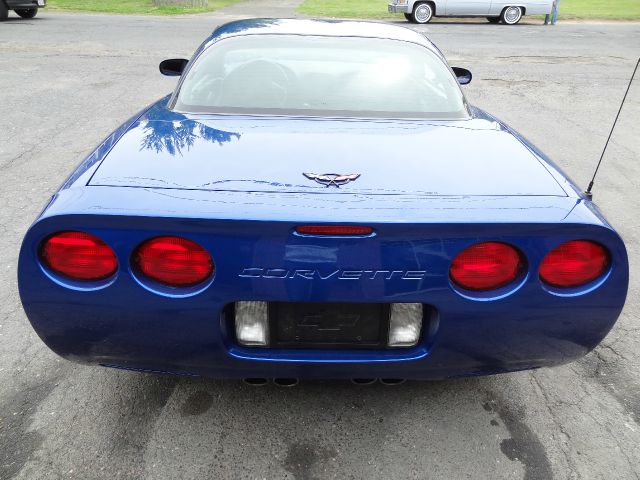 2002 Chevrolet Corvette R/T Sport Utility 4D