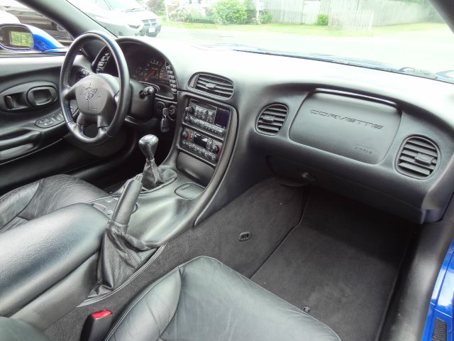 2002 Chevrolet Corvette R/T Sport Utility 4D