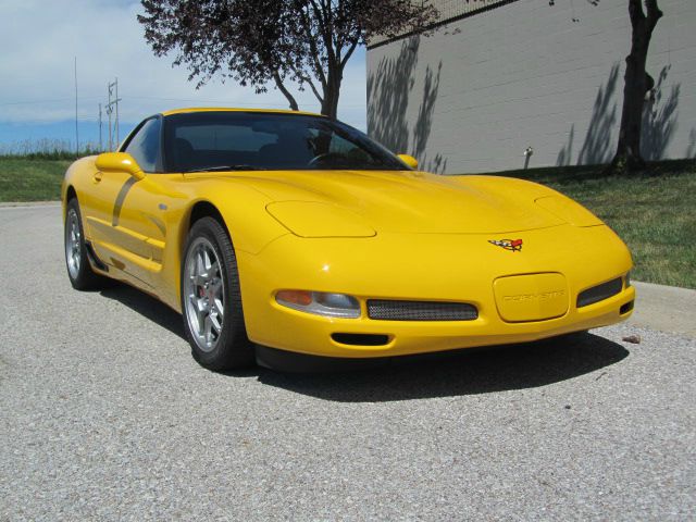 2002 Chevrolet Corvette R/T Sport Utility 4D