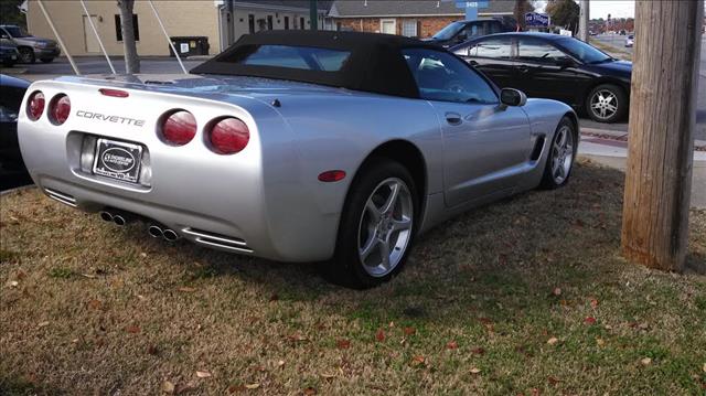 2002 Chevrolet Corvette LT Pickup 4D 5 1/4 Ft