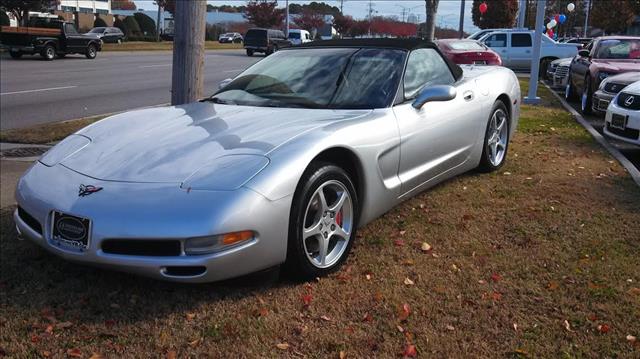 2002 Chevrolet Corvette LT Pickup 4D 5 1/4 Ft