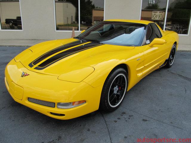 2002 Chevrolet Corvette R/T Sport Utility 4D