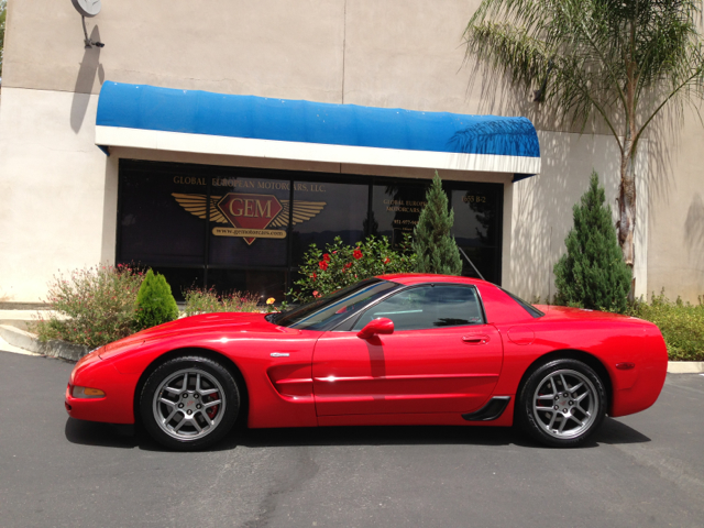 2003 Chevrolet Corvette R/T Sport Utility 4D