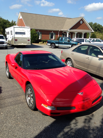 2003 Chevrolet Corvette R/T Sport Utility 4D