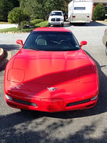 2003 Chevrolet Corvette R/T Sport Utility 4D