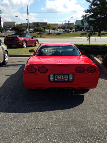 2003 Chevrolet Corvette R/T Sport Utility 4D