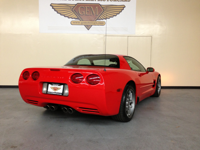 2003 Chevrolet Corvette R/T Sport Utility 4D