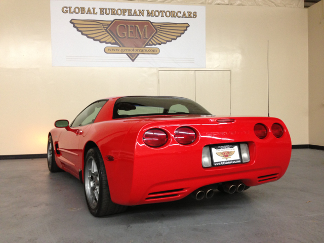 2003 Chevrolet Corvette R/T Sport Utility 4D