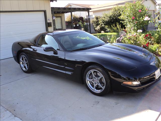 2003 Chevrolet Corvette LTZ 4WD W/sunroof