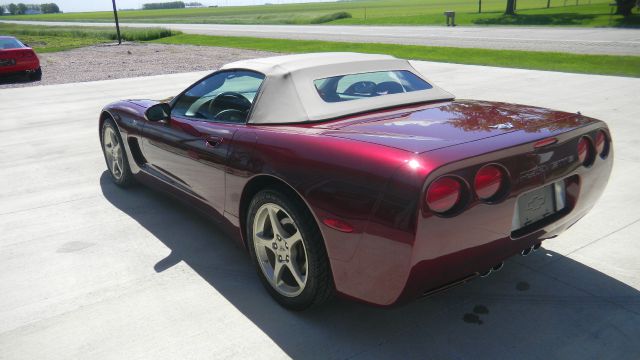 2003 Chevrolet Corvette LTZ 4WD W/sunroof